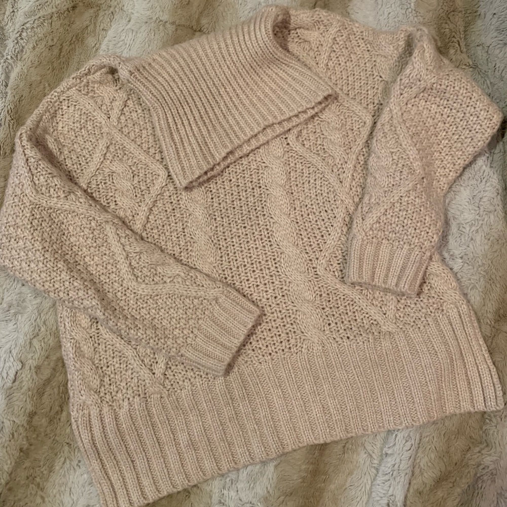 Forever 21 Chunky Cable Knit Sweater